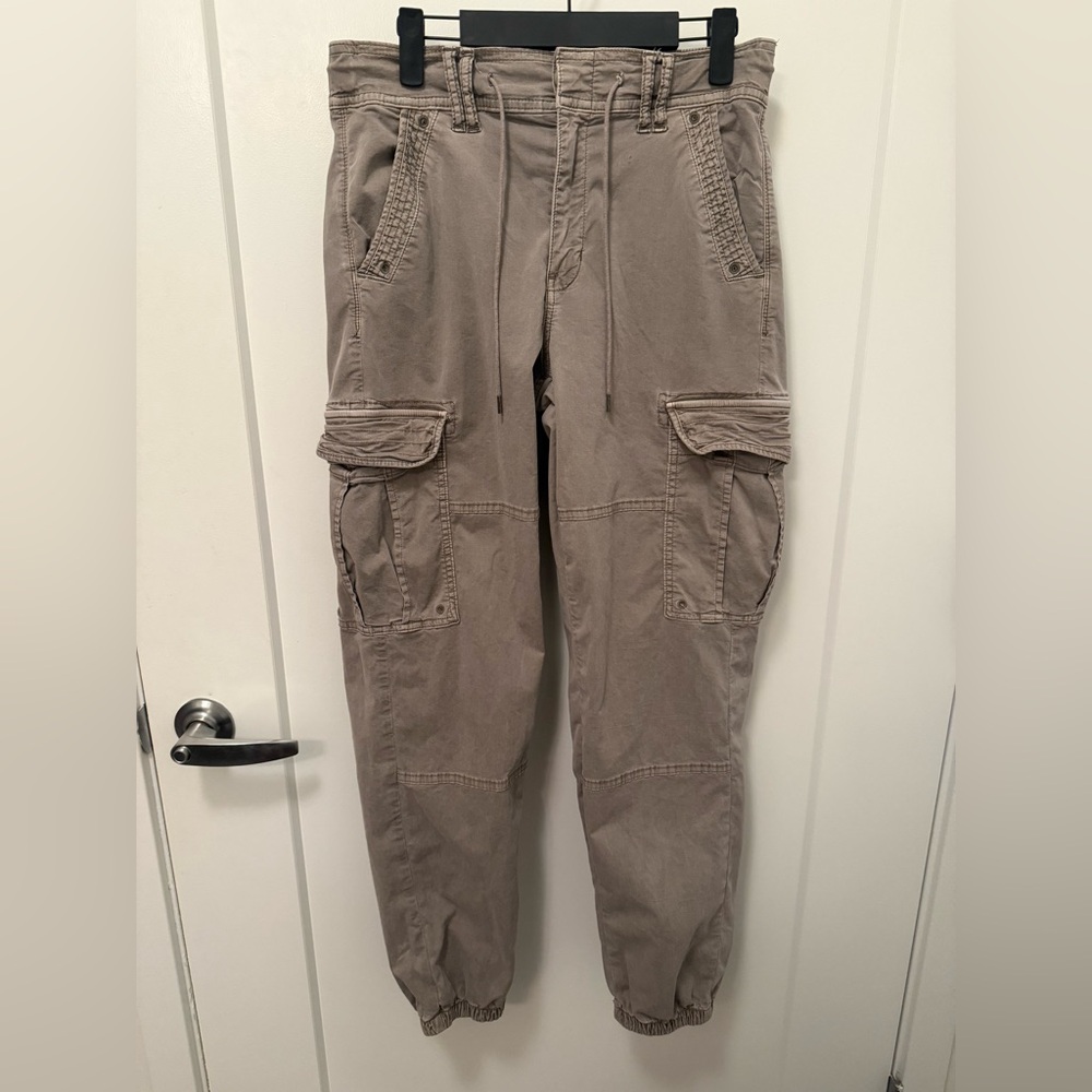 American Eagle Cargo Joggers